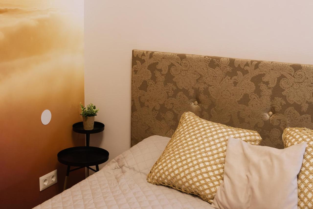 Appartement & Central, Specious, Superior Apartment, Brand New